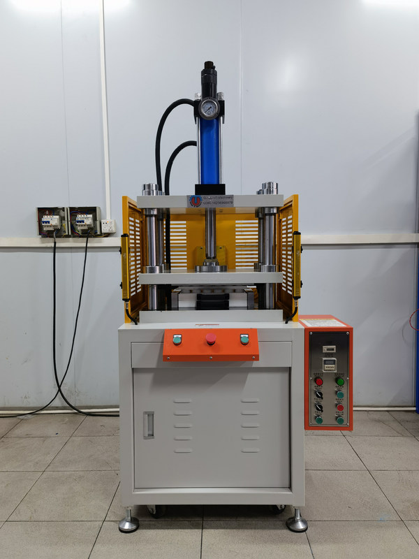 Специализированная форма полуавтоматическая ванная бомба прессер Газовая шарообразовательная машина для конечного рынка