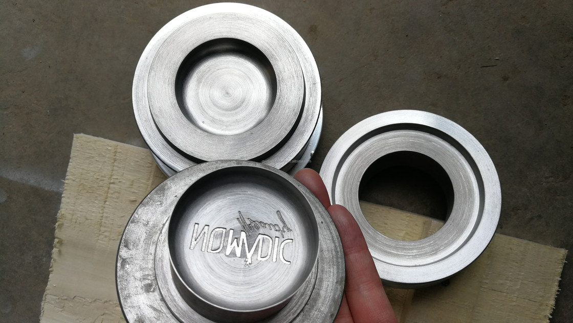 Машина для создания формы для купальных шаров Гарантия на один год для сжатия малых ванных бомб