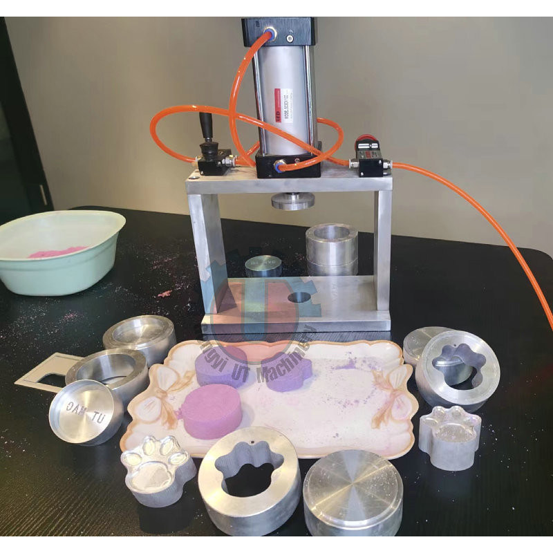 Профессиональная промышленная машина для изготовления малых двухпоршневых ванных бомб для быстрого производства